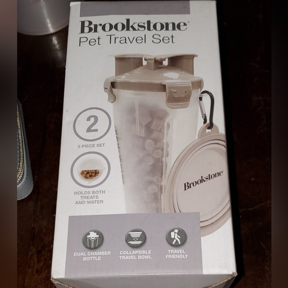 Brookstone Pet Travel Set